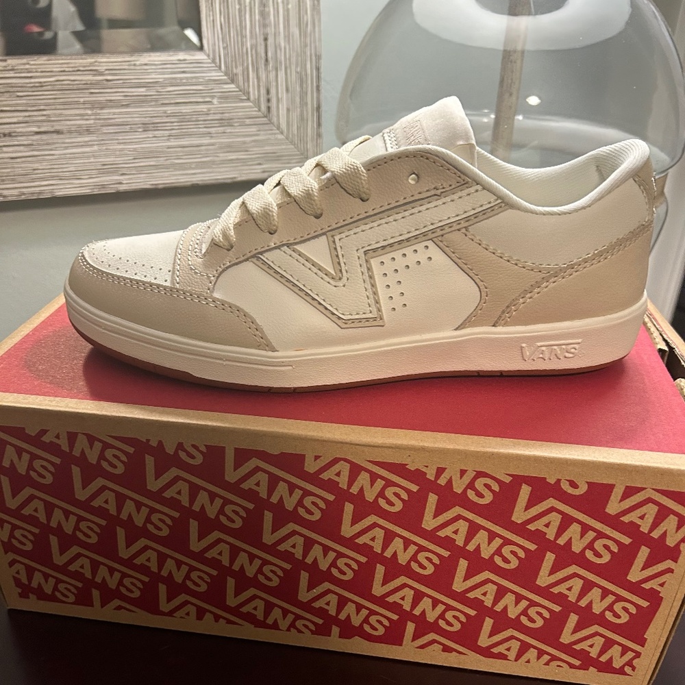 Women’s Vans Lowland Comfycush